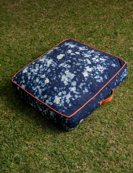 Cama manchas indigo y naranjado